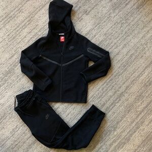 Nike Tech Fleece Set - Black